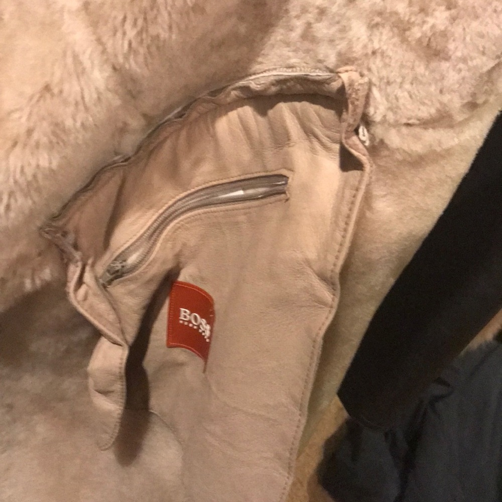 Hugo Boss coat!!! - Picture 3 of 3